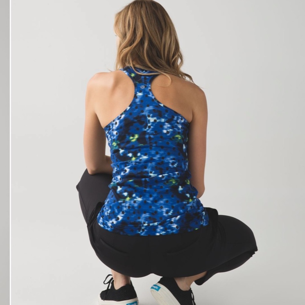 Lululemon Cool Racerback Tank in Windy Blooms Sapphire Blue